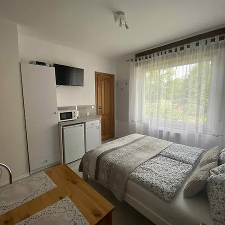 Jarek Homestay szállás