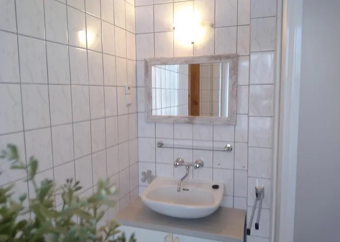 Jarek * ポビエロボ